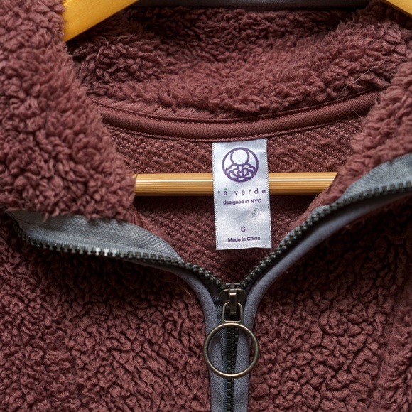 Te Verde Pullover Jacket - Picture 3 of 3